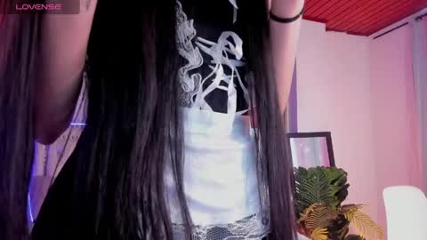 Snapshot of b_waynne chatting on April 2026 12:21:01 PM BARBIE online show from April 2026 12:21:01 PM