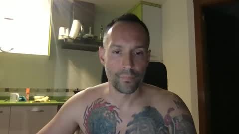 Snapshot of babakeror chatting on April 2026 08:06:01 PM BKR online show from April 2026 08:06:01 PM