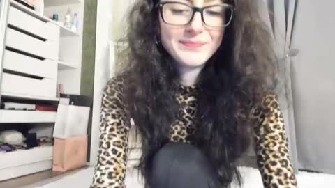 babby_jewel online show from November 2025 11:31:02 AM