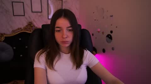 Babe online show from April 2026 07:12:01 AM