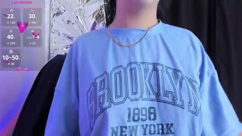 Queen B online show from February 2026 05:17:02 PM