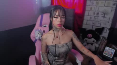 Snapshot of babee_04 chatting on October 2025 08:50:01 PM babee online show from October 2025 08:50:01 PM