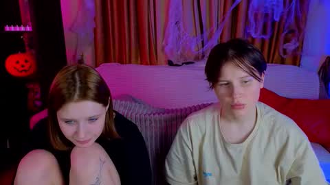 Snapshot of babees_eva chatting on October 2025 07:37:02 PM Sweety Eva online show from October 2025 07:37:02 PM