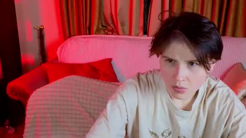 Snapshot of babees_eva chatting on November 2025 07:01:02 PM Sweety Eva online show from November 2025 07:01:02 PM