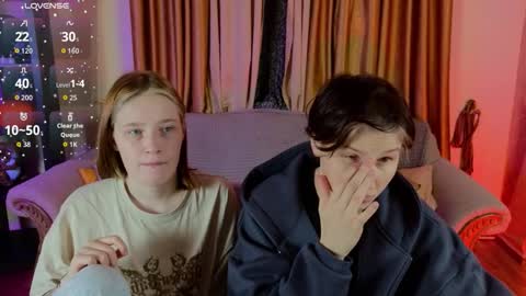 Snapshot of babees_eva chatting on November 2025 11:23:02 AM Sweety Eva online show from November 2025 11:23:02 AM