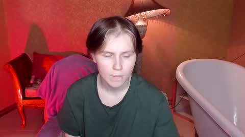 Snapshot of babees_eva chatting on November 2025 11:14:01 AM Sweety Eva online show from November 2025 11:14:01 AM