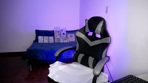 babenik_666 online show from November 2025 03:38:02 AM