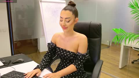 Olivia and Lexi online show from March 2025 05:18:02 AM