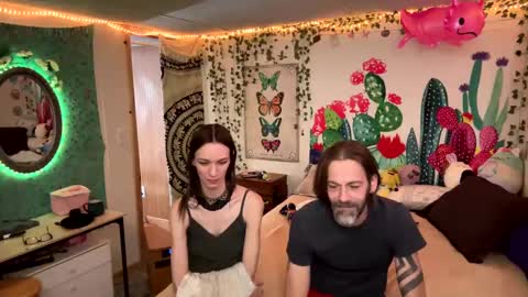 Fern Browning online show from January 2025 04:19:01 PM