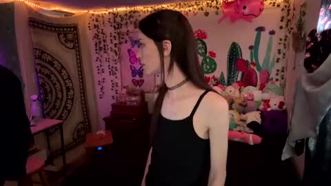 Fern Browning online show from February 2025 04:20:02 PM