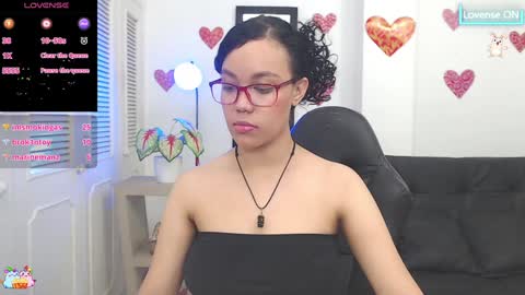 Snapshot of baby_blue18_ chatting on February 2025 10:55:02 PM salome online show from February 2025 10:55:02 PM