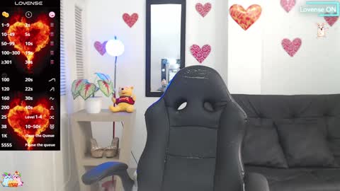 Snapshot of baby_blue18_ chatting on February 2025 04:47:01 PM salome online show from February 2025 04:47:01 PM