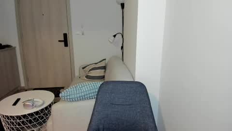 Snapshot of baby_for_daddy18 chatting on February 2025 02:04:02 PM Call me baby real name Eva online show from February 2025 02:04:02 PM