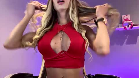 Snapshot of baby_golden chatting on October 2025 02:33:01 AM Jhoana Franco online show from October 2025 02:33:01 AM