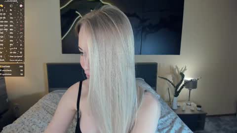 Snapshot of baby_is_ready chatting on March 2025 09:10:02 AM Emily online show from March 2025 09:10:02 AM