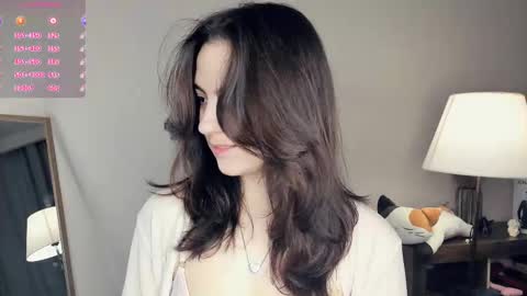 Emily online show from December 2025 07:02:02 AM