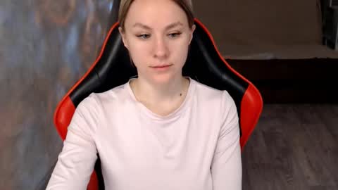 baby_kitte online show from February 2026 03:24:02 AM