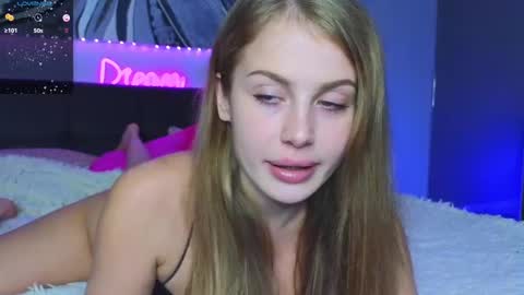 Snapshot of baby_leen chatting on December 2024 03:22:01 PM Sharleen online show from December 2024 03:22:01 PM