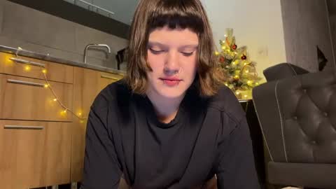 mei online show from December 2024 07:00:02 PM