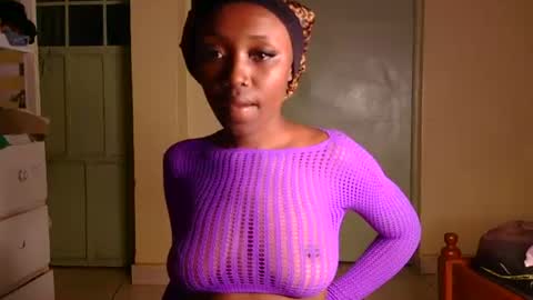 Snapshot of baby_smiler chatting on July 2026 04:33:02 PM baby_smiler online show from July 2026 04:33:02 PM