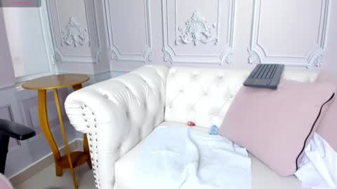 Karla  online show from March 2025 04:33:02 PM