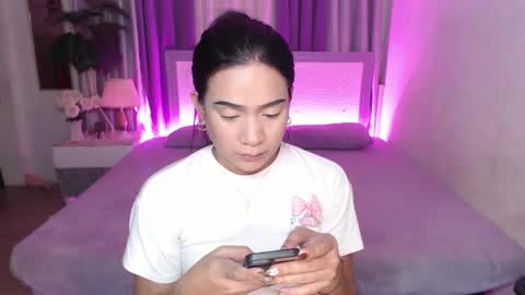   AMANDA  online show from April 2026 06:44:02 PM