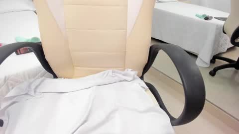 ANGEL online show from October 2025 03:11:01 PM