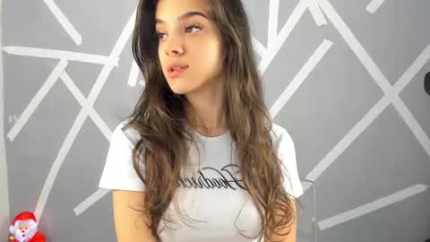 Aylin  online show from December 2024 05:42:01 AM