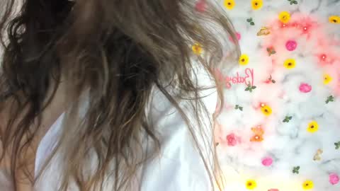 Aylin  online show from February 2025 09:00:02 AM