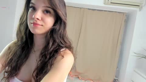 Aylin  online show from November 2025 06:59:01 AM