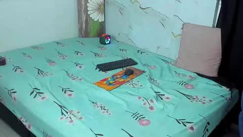 Snapshot of babycam23_ chatting on March 2026 04:19:01 AM babycam23_ online show from March 2026 04:19:01 AM