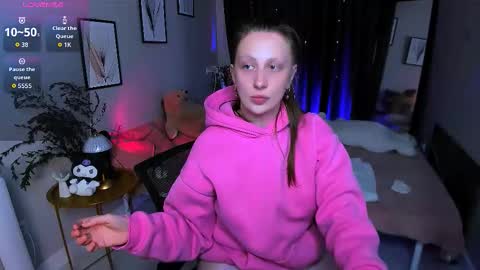 Eva online show from October 2025 10:18:02 PM