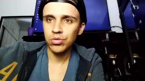 Snapshot of babydarkpink chatting on October 2025 06:47:01 AM Dani online show from October 2025 06:47:01 AM