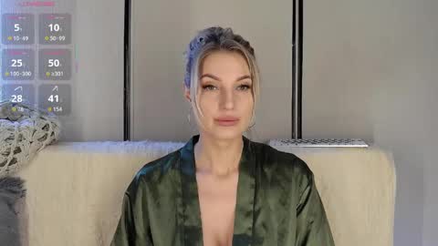 Snapshot of babydollysx chatting on April 2026 02:00:02 PM Kate online show from April 2026 02:00:02 PM