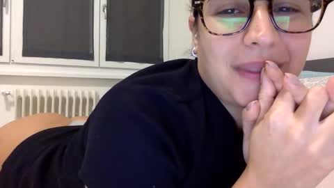 BabyElodie12 online show from October 2025 11:20:02 AM