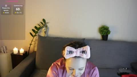 Snapshot of babyhotgirlq chatting on April 2026 08:19:01 AM Babyhotgirlq online show from April 2026 08:19:01 AM