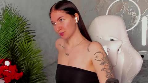 Sophia online show from February 2026 03:48:01 AM