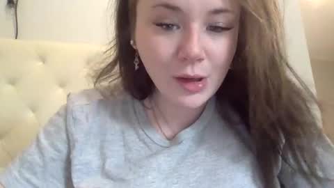 Snapshot of babyjulesxoxo chatting on October 2025 06:39:02 PM babyjulesxoxo online show from October 2025 06:39:02 PM