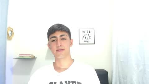 Snapshot of babymaik chatting on December 2024 08:23:02 PM babymaik online show from December 2024 08:23:02 PM