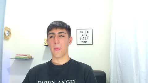 Snapshot of babymaik chatting on December 2024 08:10:02 PM babymaik online show from December 2024 08:10:02 PM