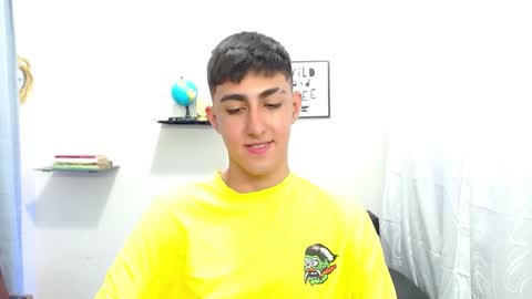 Snapshot of babymaik chatting on December 2024 08:25:02 PM babymaik online show from December 2024 08:25:02 PM