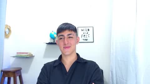 Snapshot of babymaik chatting on December 2024 11:44:02 PM babymaik online show from December 2024 11:44:02 PM