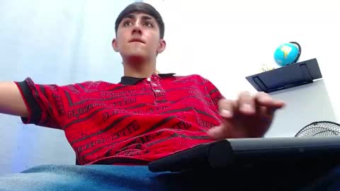 Snapshot of babymaik chatting on February 2025 11:53:02 PM babymaik online show from February 2025 11:53:02 PM