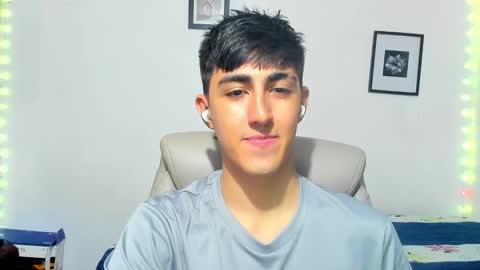 Snapshot of babymaik chatting on November 2025 06:57:01 AM babymaik online show from November 2025 06:57:01 AM