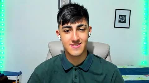 Snapshot of babymaik chatting on November 2025 05:40:02 AM babymaik online show from November 2025 05:40:02 AM