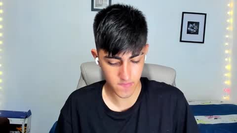 Snapshot of babymaik chatting on November 2025 07:53:01 AM babymaik online show from November 2025 07:53:01 AM