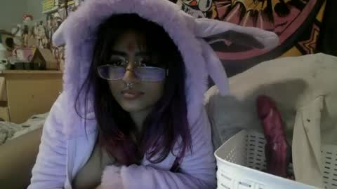 Snapshot of babymelodyx0x chatting on June 2026 04:04:02 AM Melody 3 online show from June 2026 04:04:02 AM