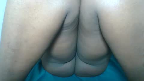 Rossy Kwekwe online show from November 2025 01:41:02 AM