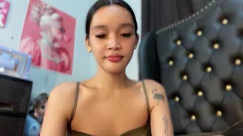 Nexie online show from November 2025 04:03:02 AM