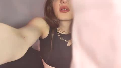 Snapshot of babypinkmermaid chatting on February 2025 02:48:02 PM Babypinkmermaid online show from February 2025 02:48:02 PM